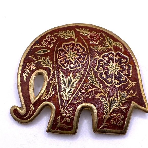 Accessories - ELEPHANT RED FLORAL CLOISONNE BELT BUCKLE 70’s